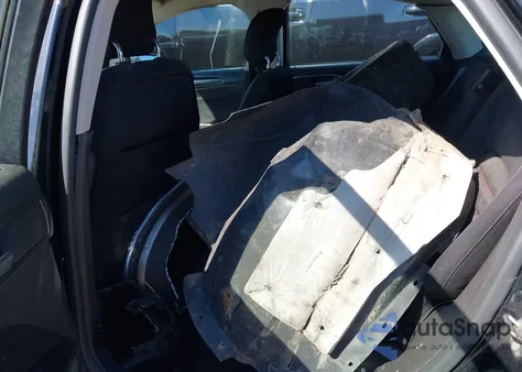 2014 Ford Fusion Se z USA, uszkodzony, nr VIN 3FA6P0H74ER353698